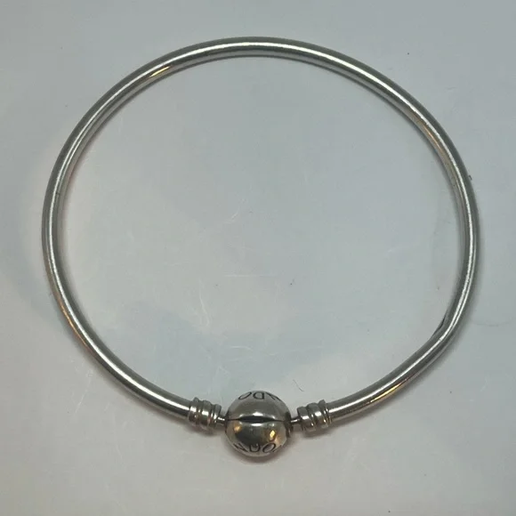 Pandora Bracelet - Picture 3 of 5